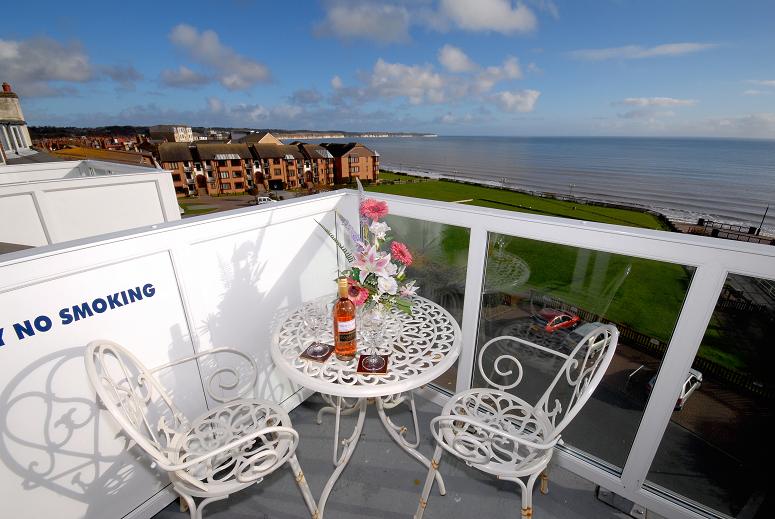 Edward Alexandra Complex Self Catering Sea View Holiday Apartments & Flats in Bridlington